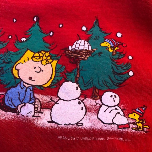 Peanuts Red Christmas Snowmen T-Shirt Snoopy Linus Woodstock Lucy - Picture 11 of 13